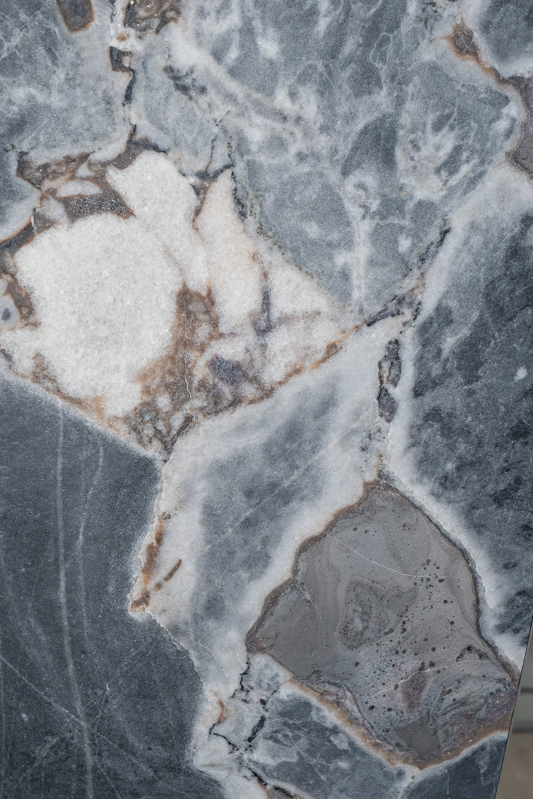 Зеркало настенное с декоративной вставкой 2