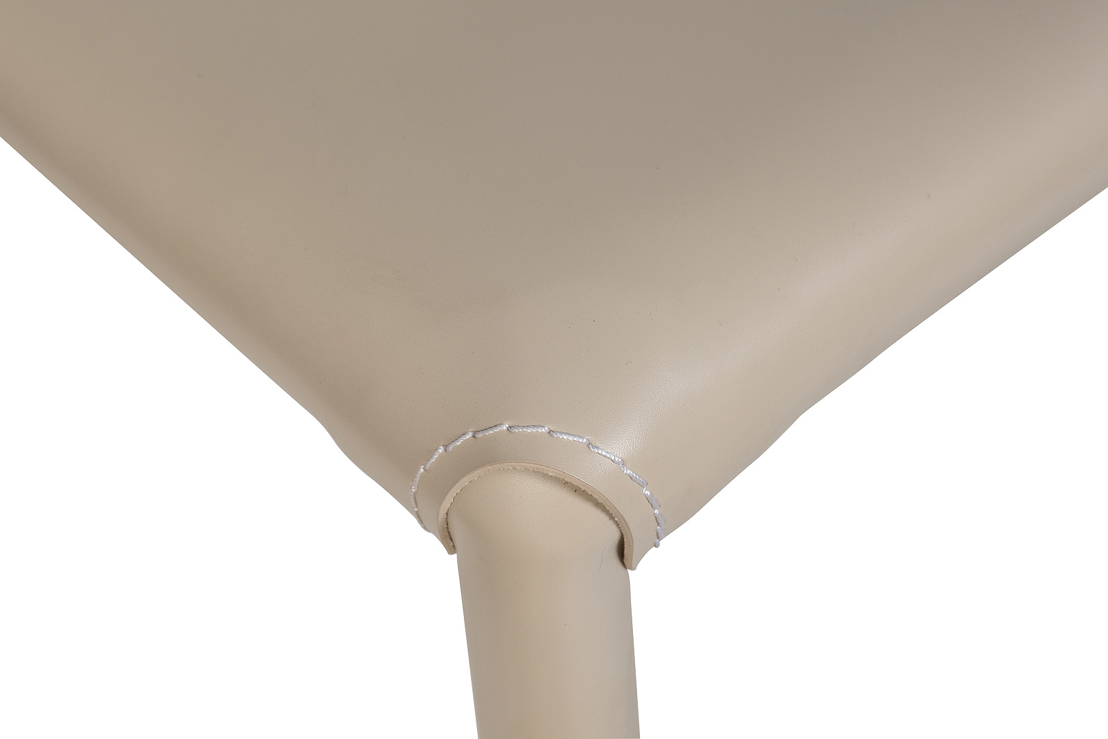 Стул из искусственной кожи 3