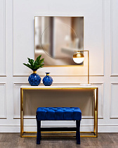 Лампа настольная с матовым плафоном, золото