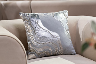 Подушка декоративная с принтом и бисером "Фолио" серая